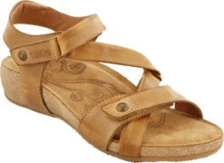 Taos Universe -Englins Fine Footwear taos womens universe camel unv 1340 cml 43993.1682088080