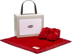 UGG Infants Bixbee And Lovey Blanket -Englins Fine Footwear ugg childrens infants bixbee lovey blanket samba red 1094823i sbr 88498.1661585966