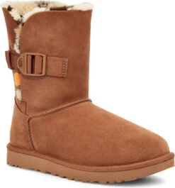 UGG Women's Bailey Buckle Cali Collage -Englins Fine Footwear ugg womens bailey buckle cali collage chestnut olive 1122720 ctol 34198.1611610212
